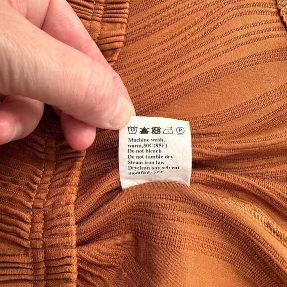 Womens Rust Textured Sleeveless Top XL Orange Ribbed Summer Blouse Relaxed Fit - Picture 3 of 8